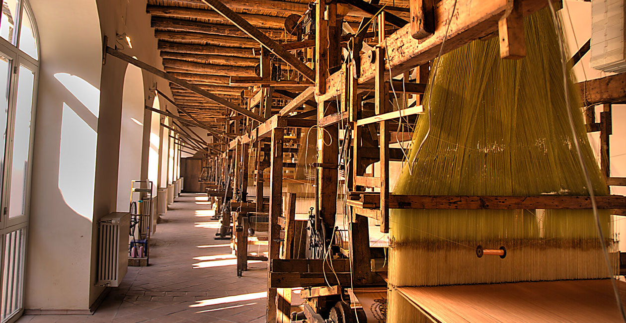 Cuscini Di San Leucio, Tessitura Casertana